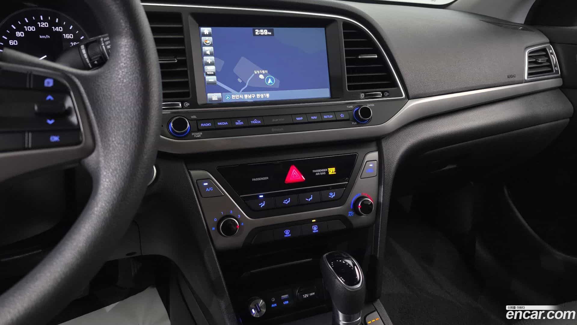 AVANTE Hyundai 2018.0-OPTION-021