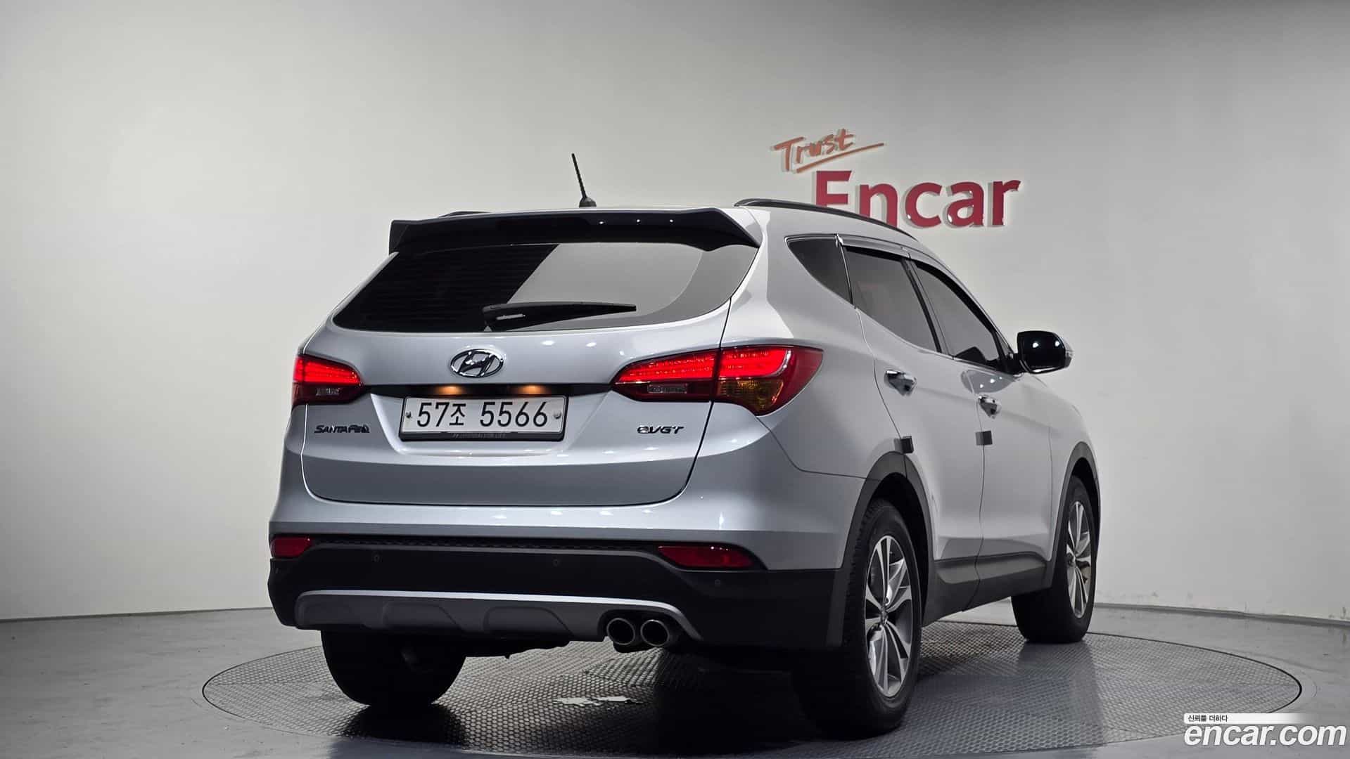 Santafe Hyundai 2015.6-OUTER-002