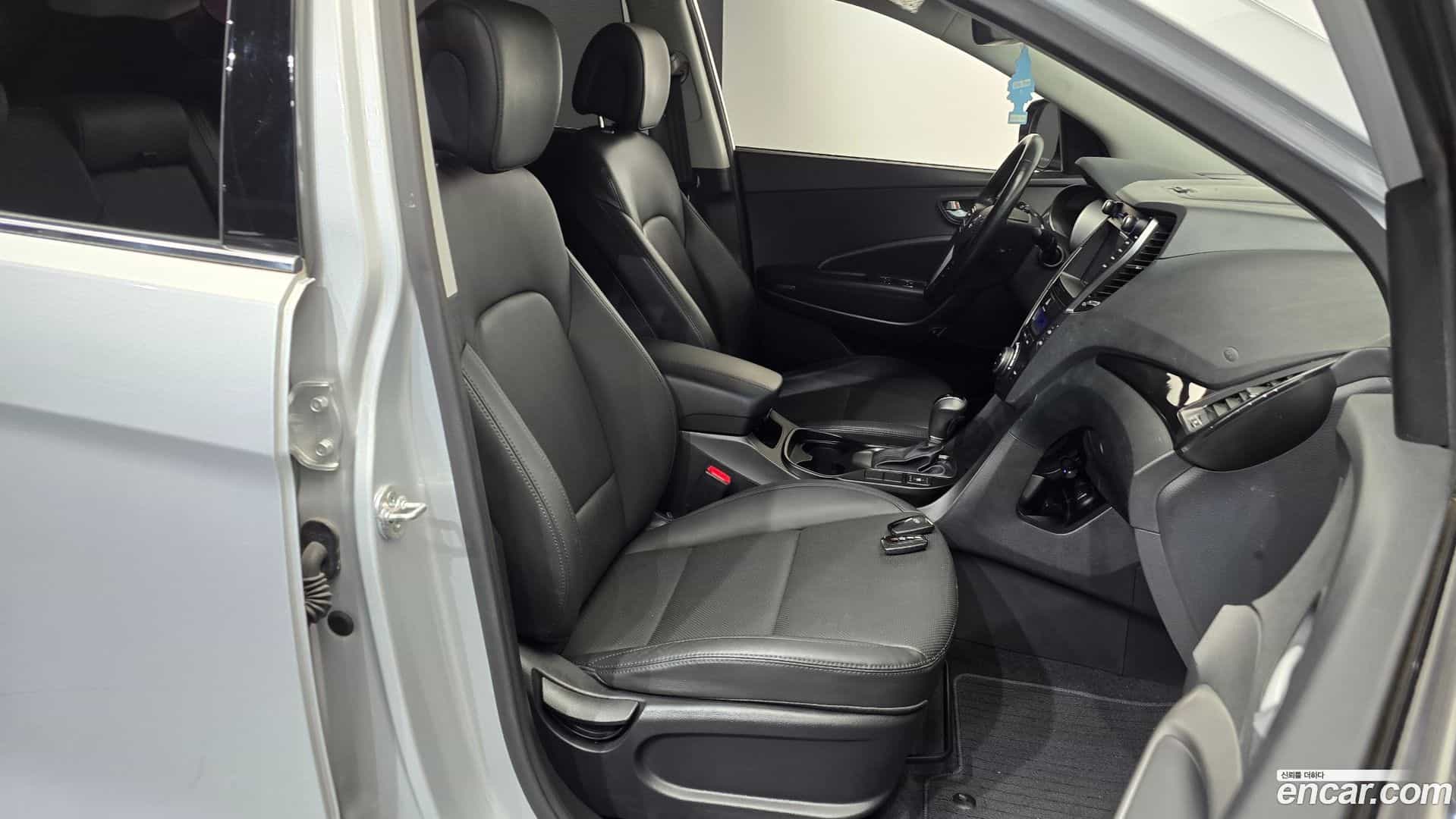 Santafe Hyundai 2015.6-INNER-036
