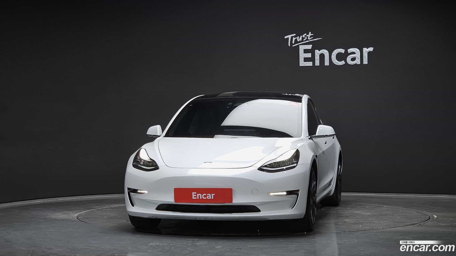 Model 3 Tesla 2020.7-OUTER-003