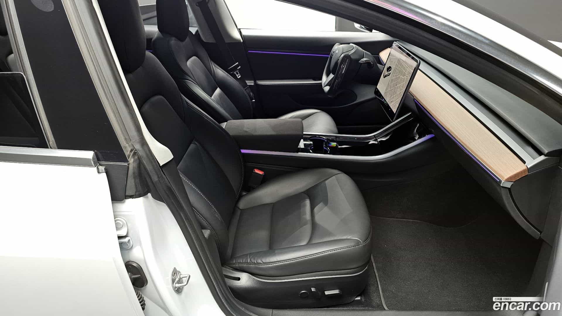 Model 3 Tesla 2020.7-INNER-010