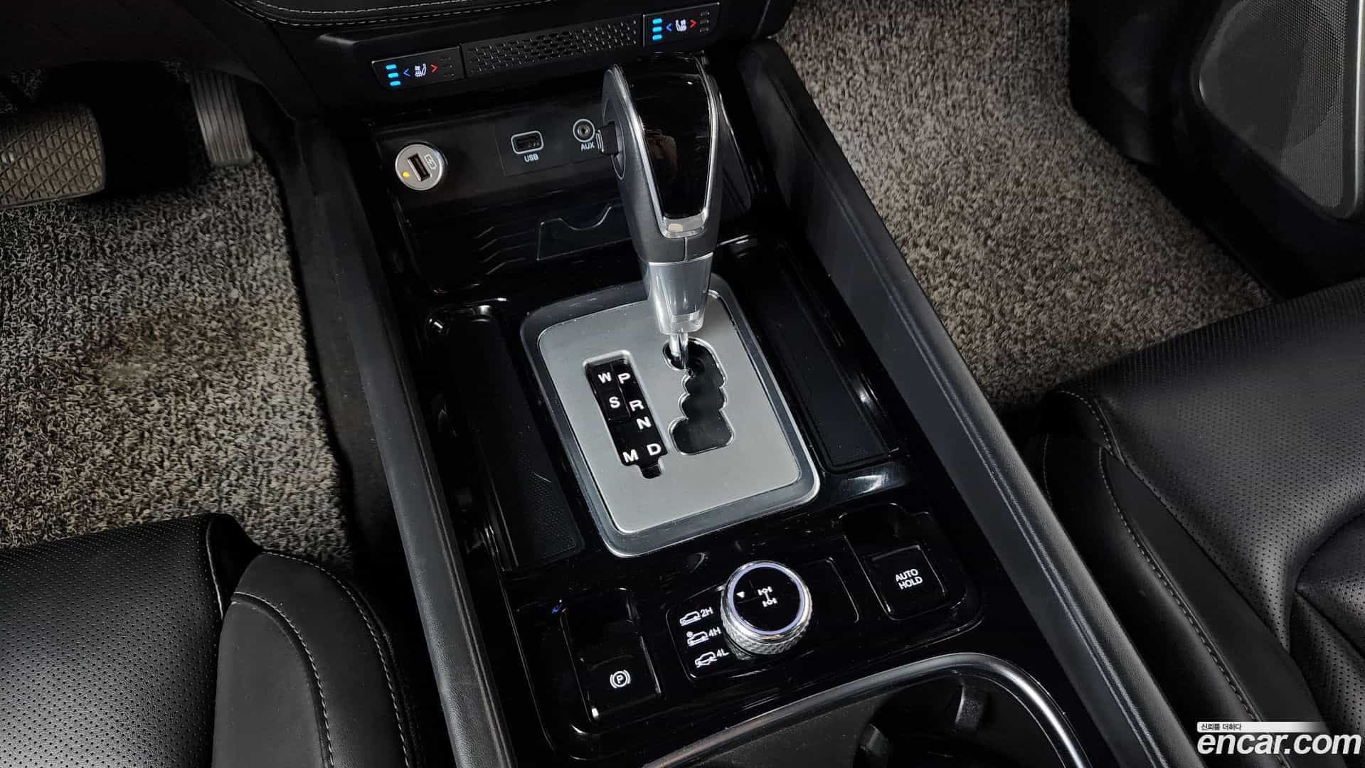 Rexton KG Mobility 2018.5-INNER-009