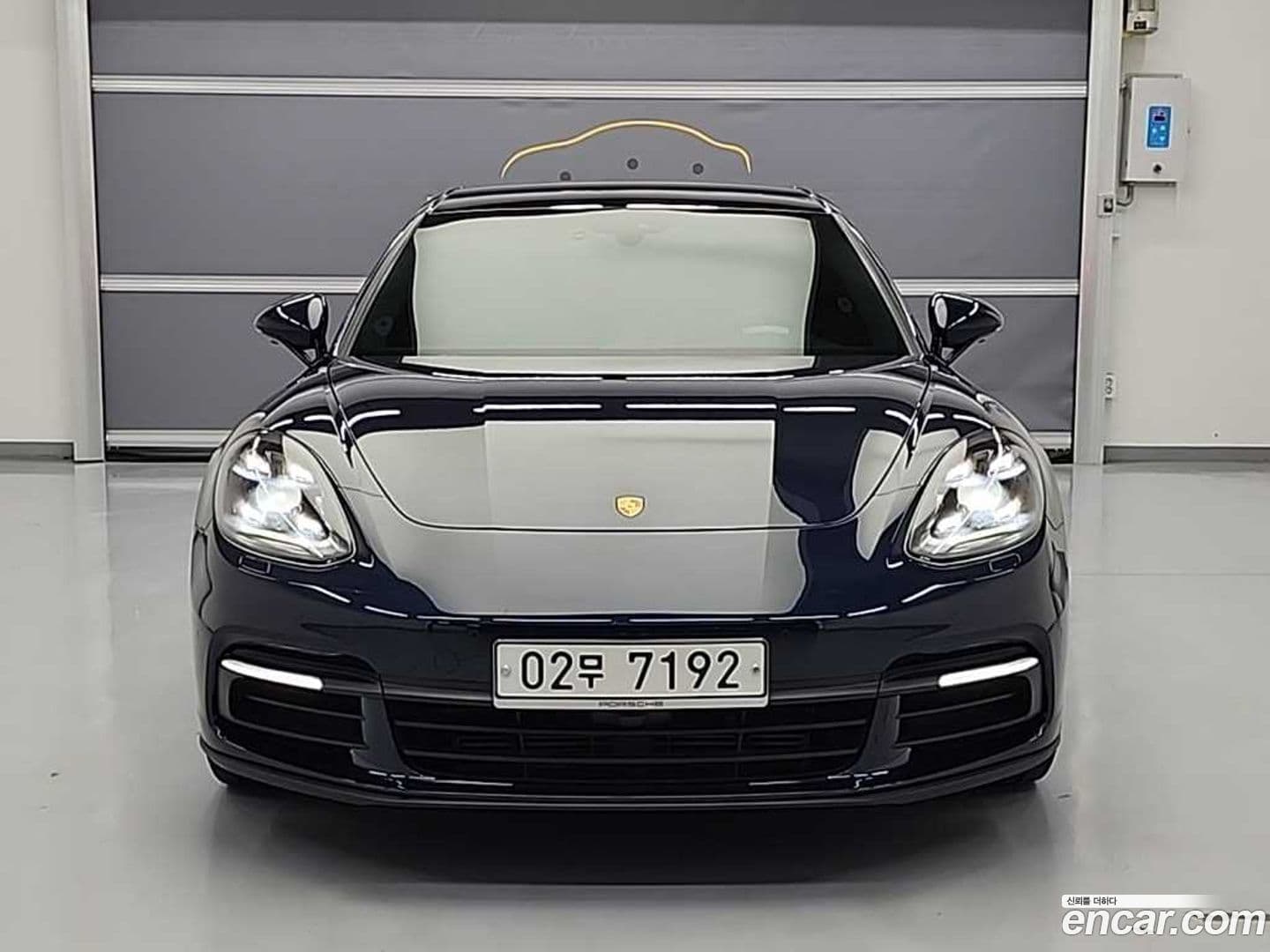 Main__Slider__Photo:Panamera Porsche 2017.11-0