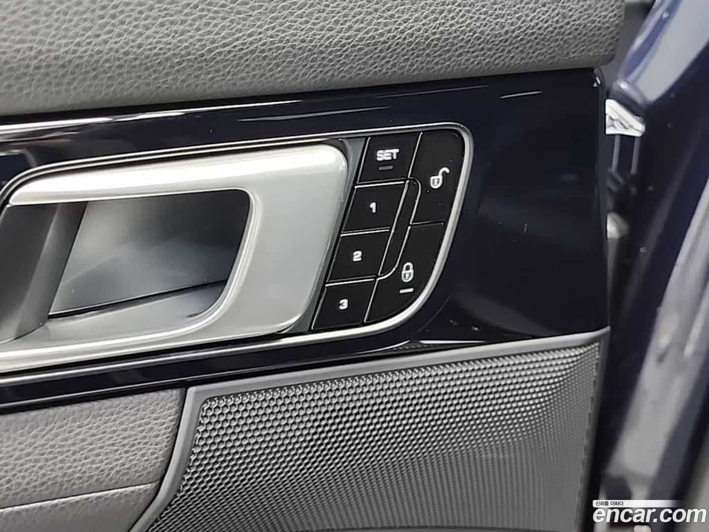 Panamera Porsche 2017.11-OPTION-018