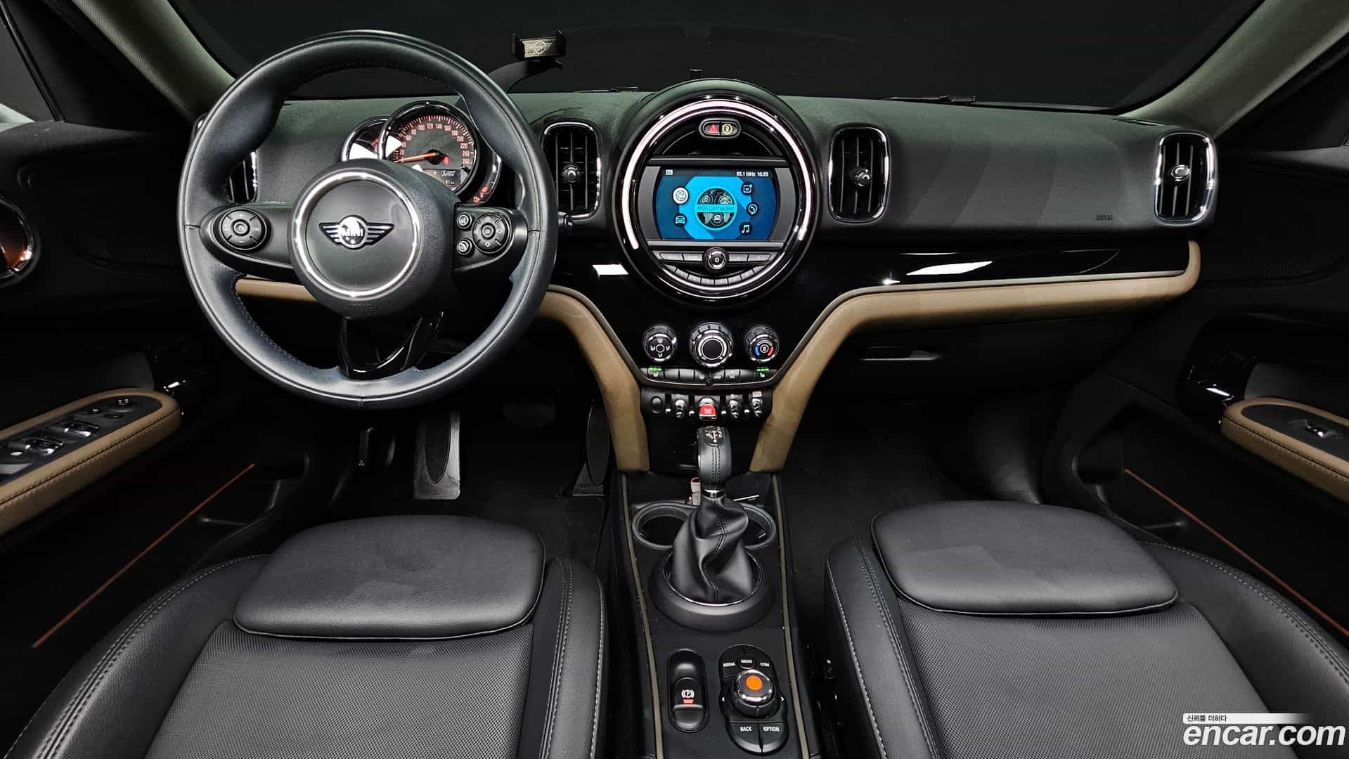 Countryman Mini 2019.3-INNER-007
