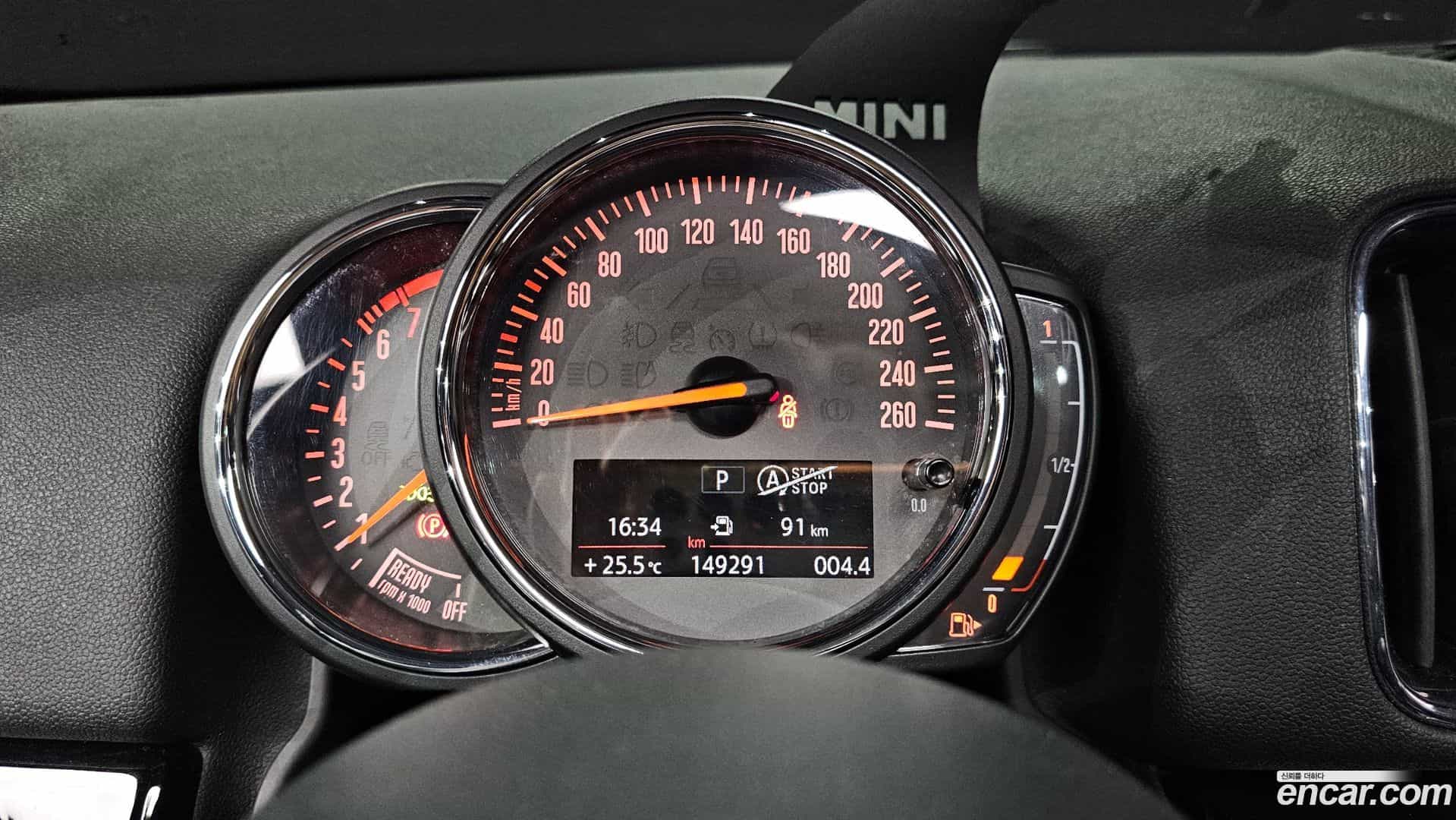 Countryman Mini 2019.3-INNER-008
