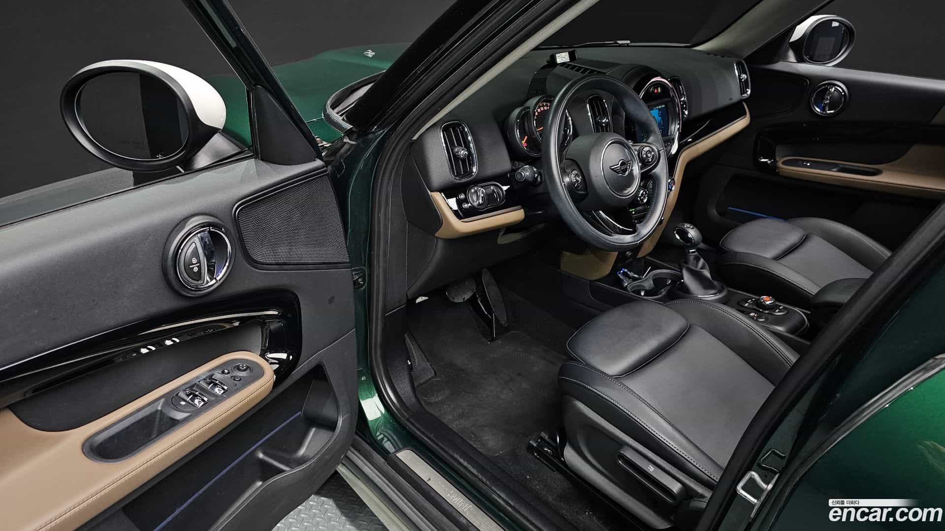 Countryman Mini 2019.3-INNER-010