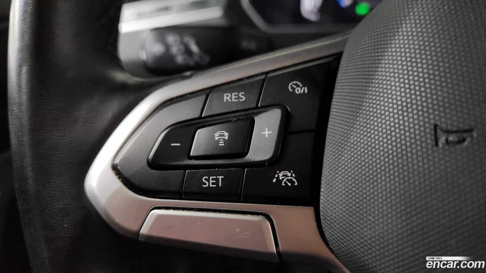 Tiguan Volkswagen 2021.7-OPTION-021