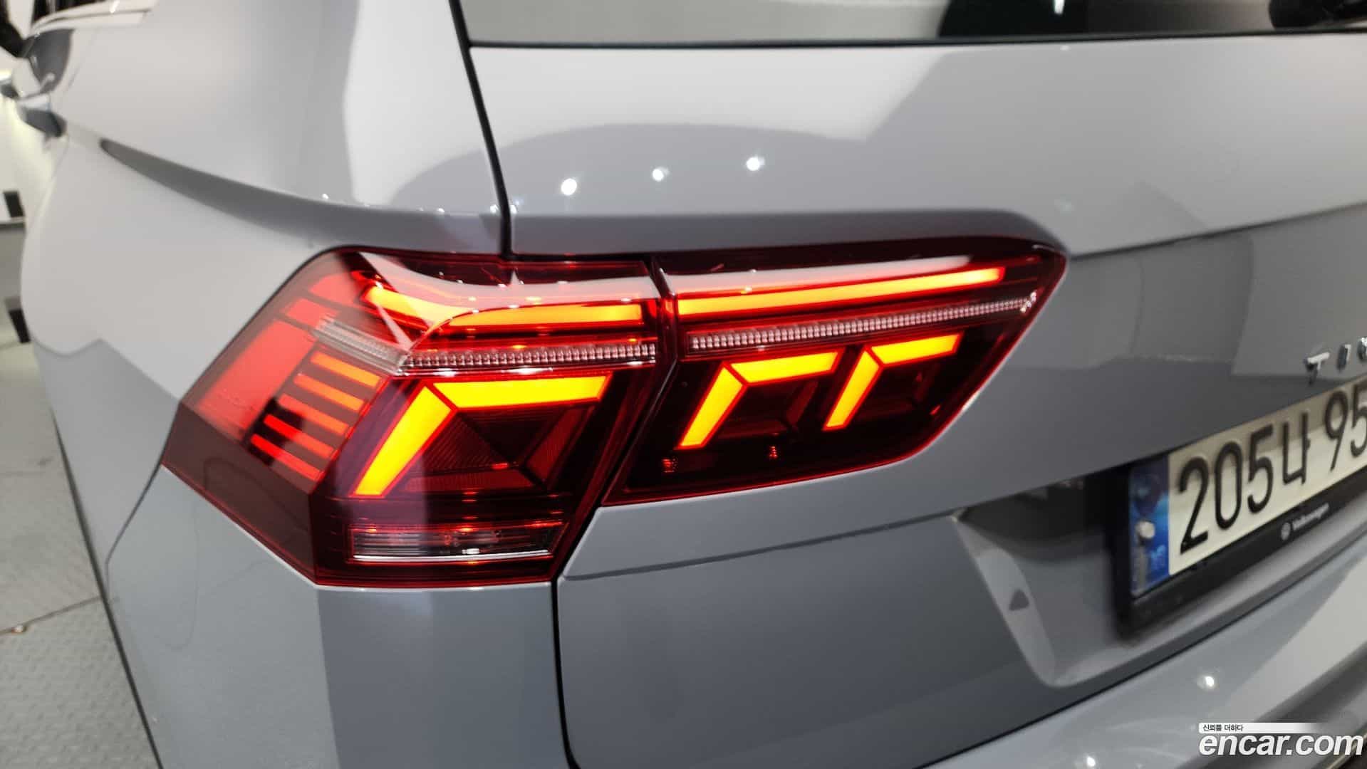 Tiguan Volkswagen 2021.7-OUTER-033