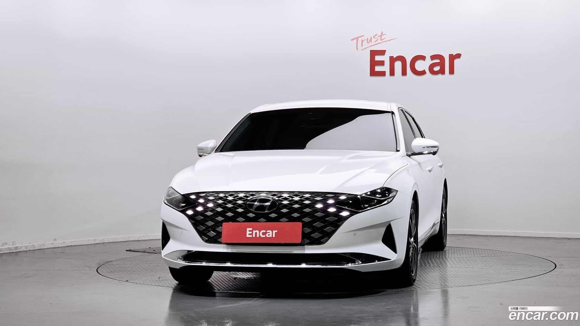 Grandeur Hyundai 2022.2-OUTER-003