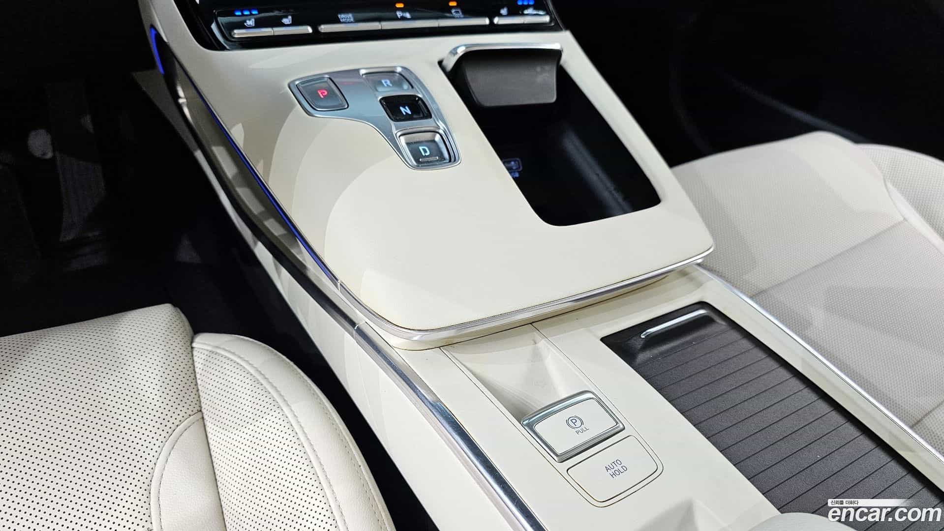 Grandeur Hyundai 2022.2-INNER-009