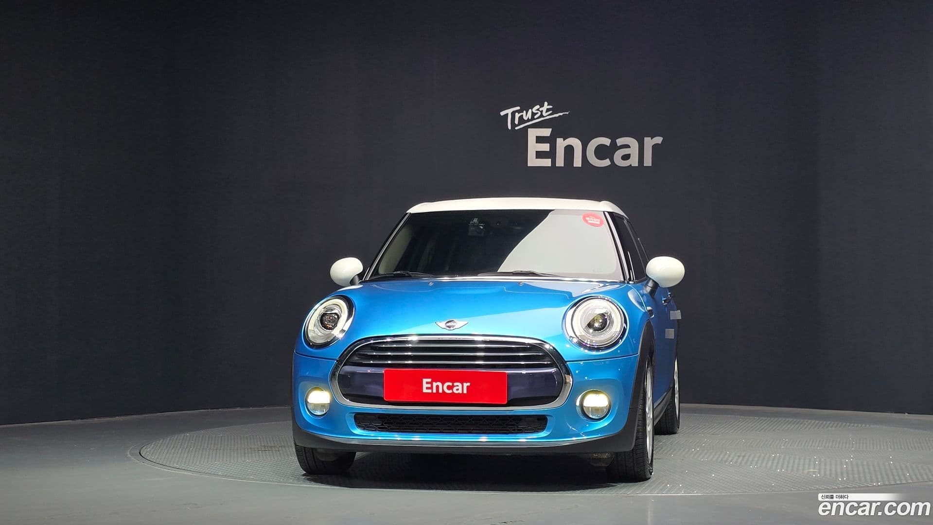 Main__Slider__Photo:Cooper Mini 2018.4-2