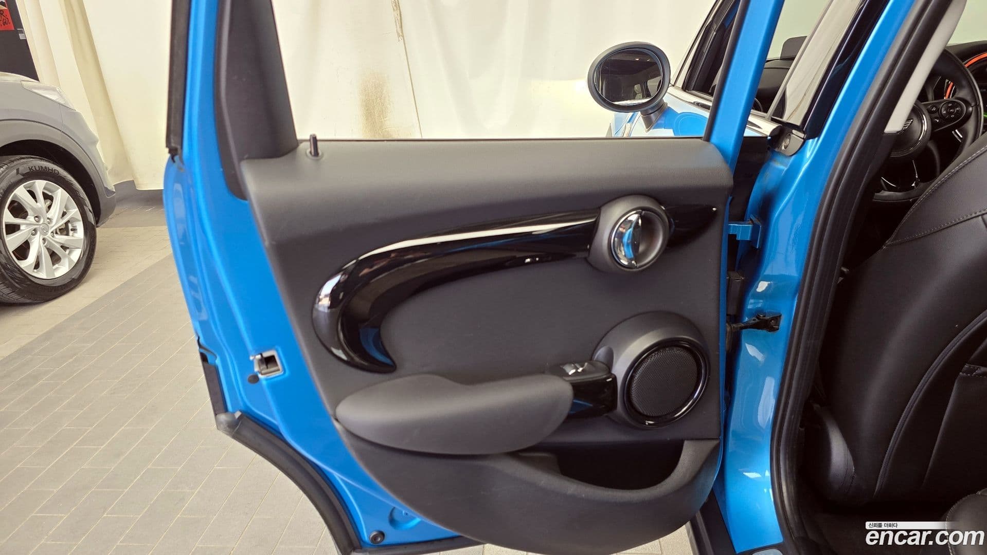 Main__Slider__Photo:Cooper Mini 2018.4-24