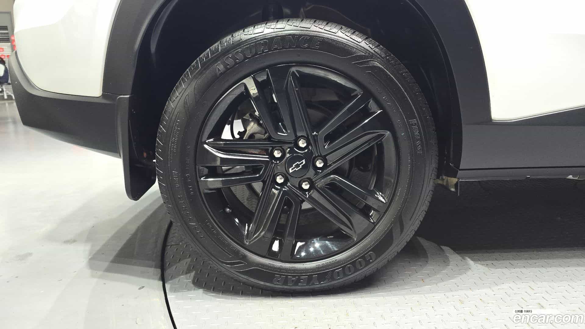 Trax Chevrolet 2023.3-OUTER-005