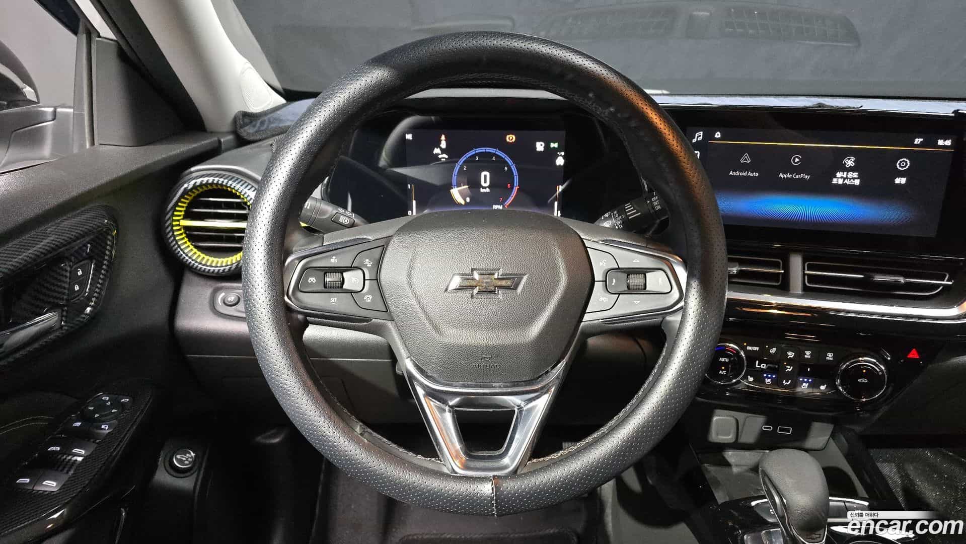 Trax Chevrolet 2023.3-OPTION-017