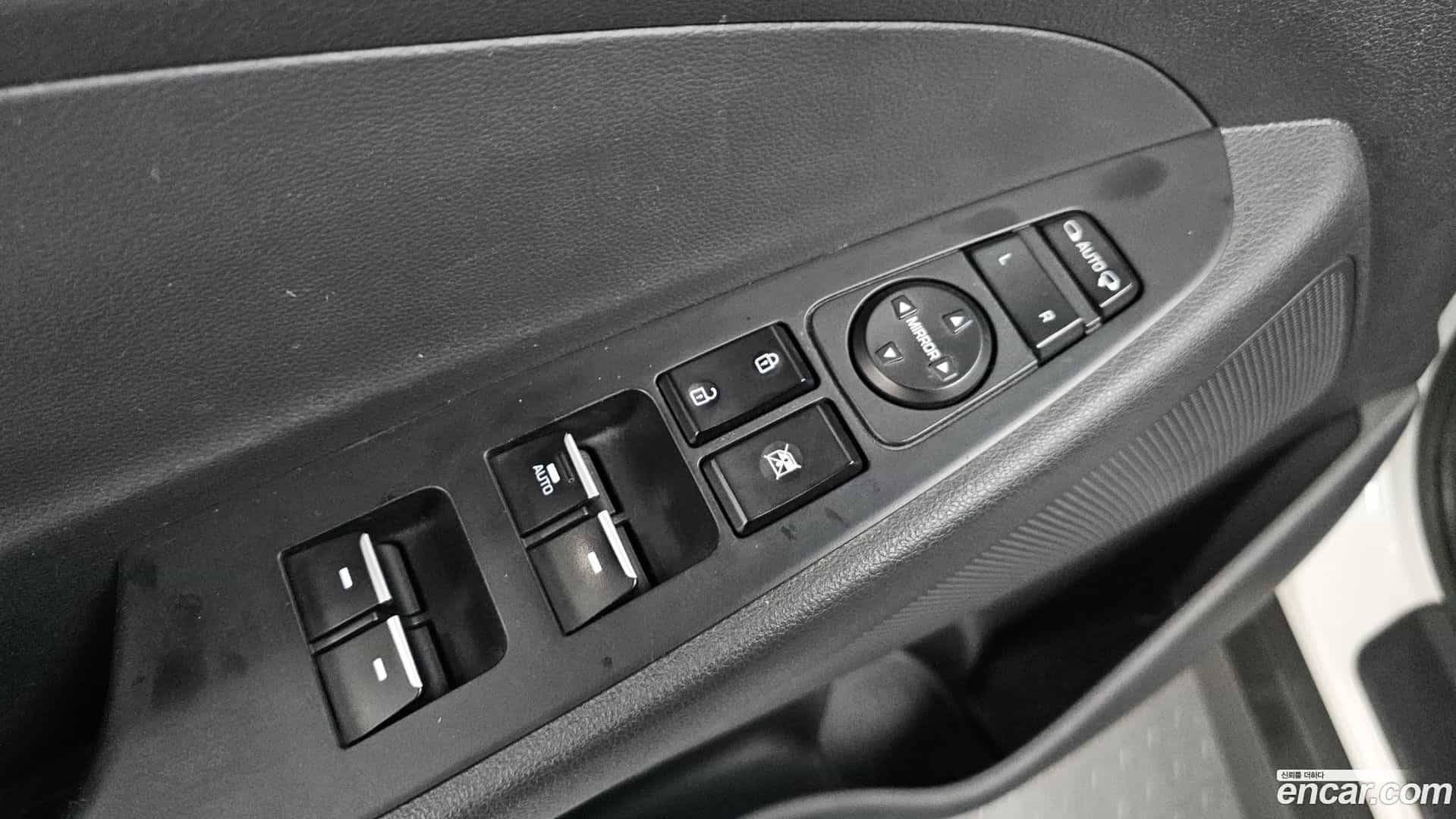Tucson Hyundai 2018.8-OPTION-046