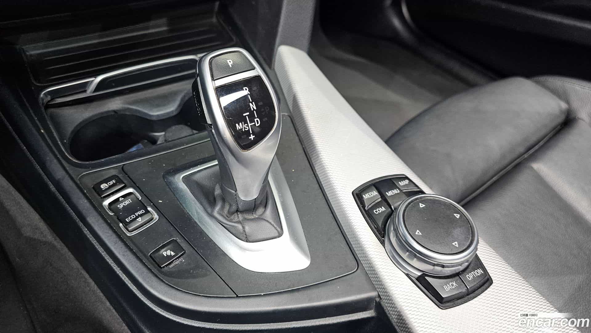 3-Series BMW 2017.7-INNER-009