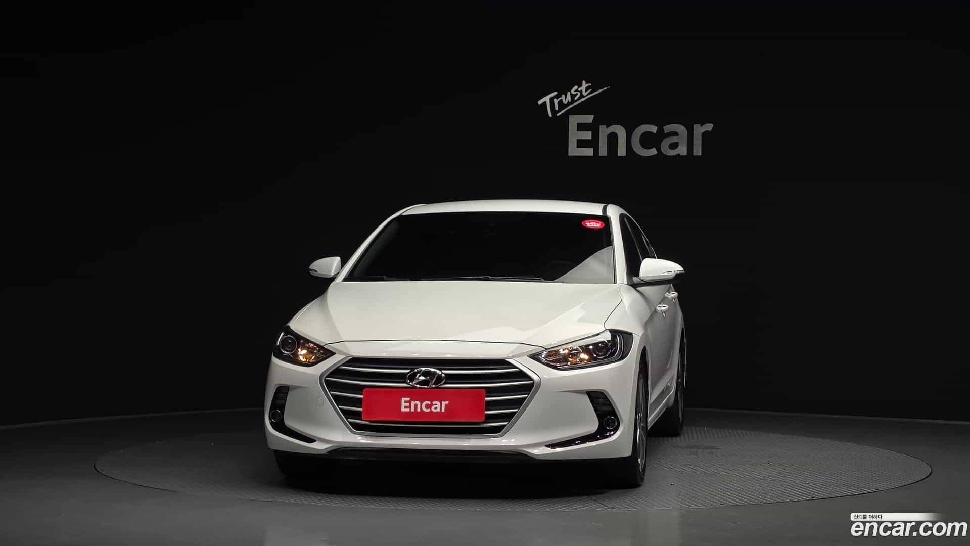 AVANTE Hyundai 2017.9-OUTER-003