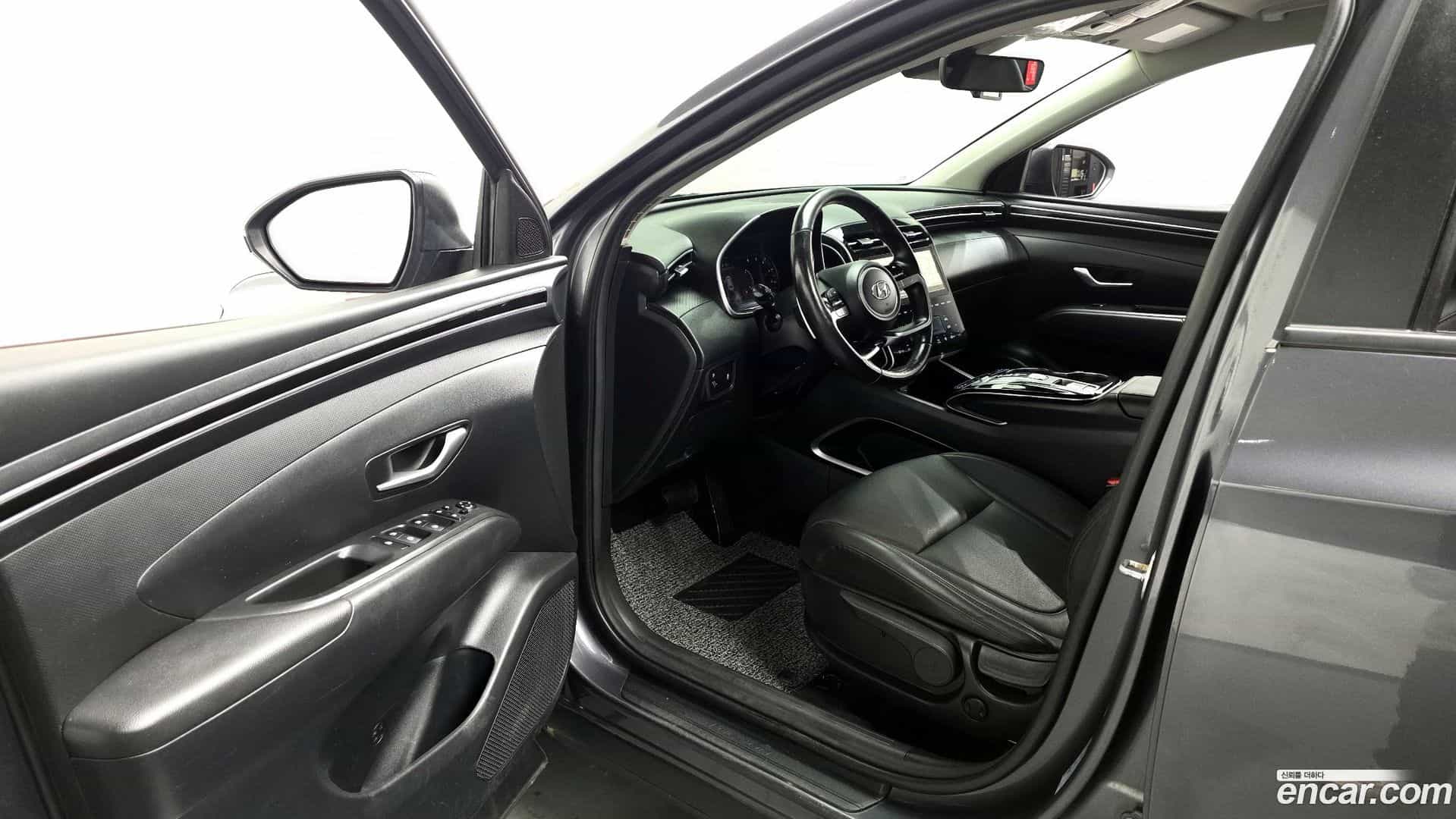 Tucson Hyundai 2023.1-INNER-010