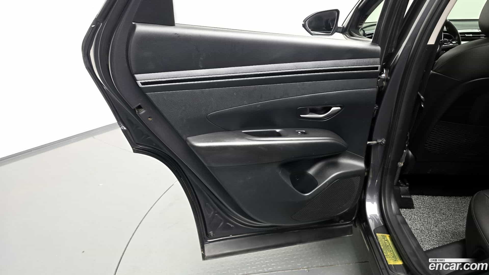 Tucson Hyundai 2023.1-INNER-034