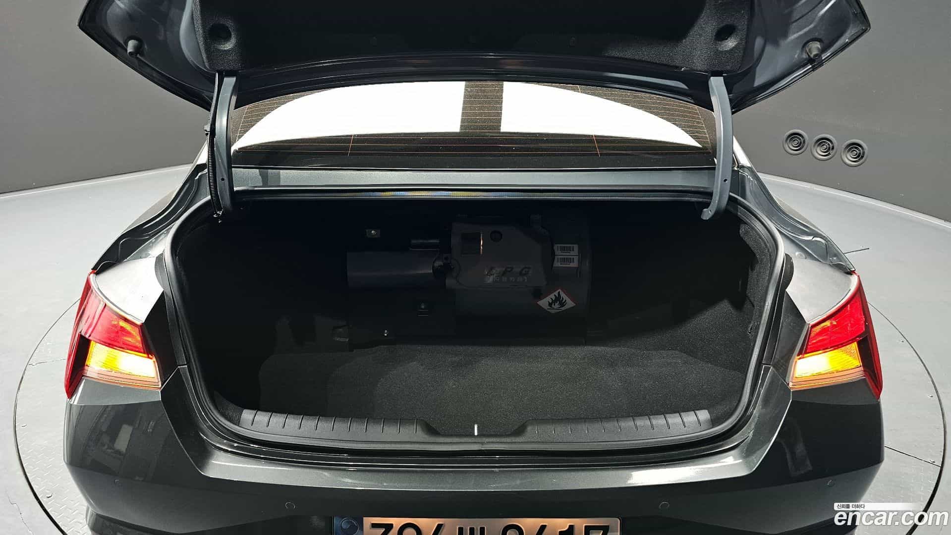 AVANTE Hyundai 2022.4-OPTION-024