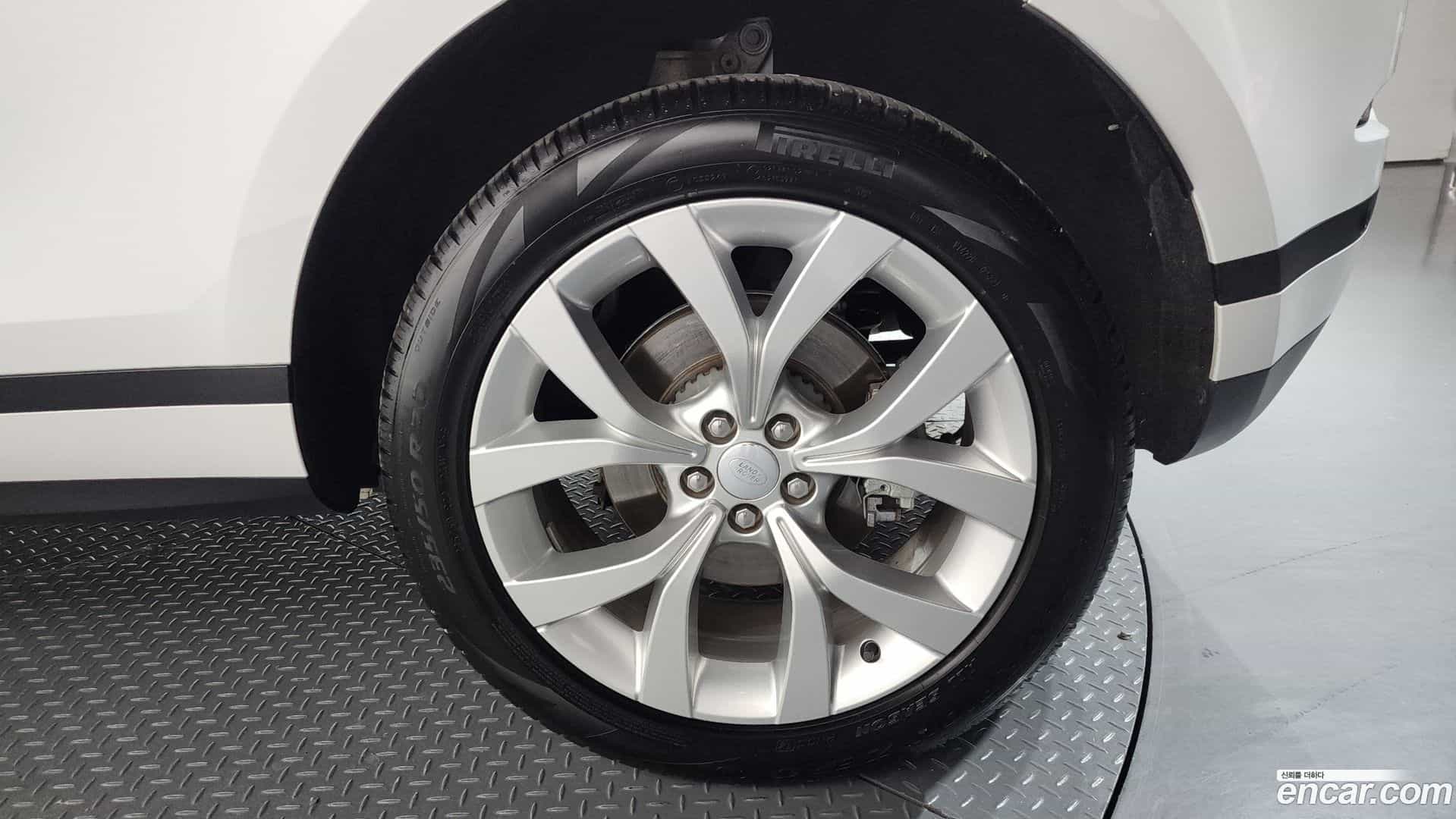 Range Rover Evoque Land Rover 2023.5-OUTER-031
