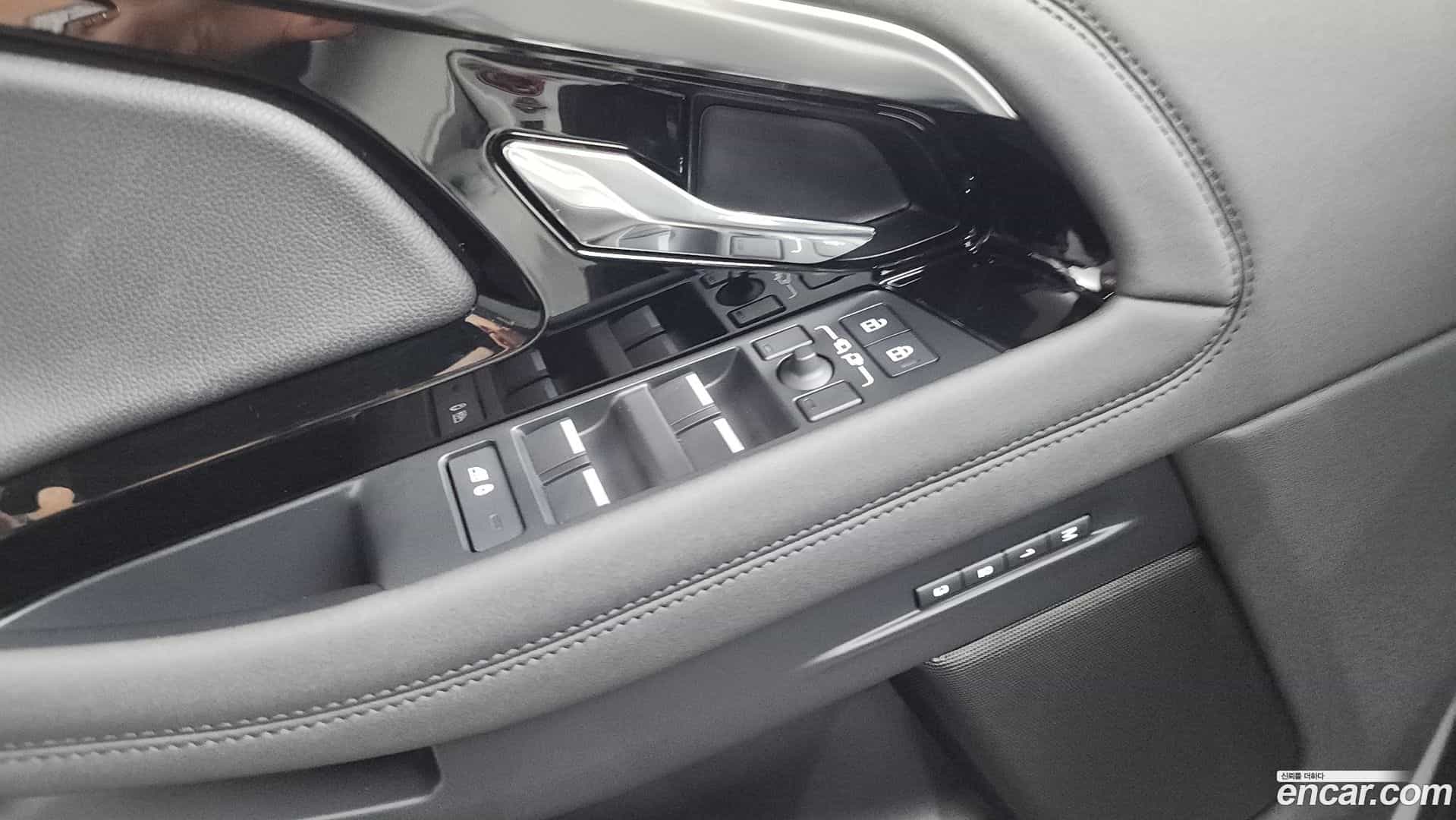 Range Rover Evoque Land Rover 2023.5-OPTION-043