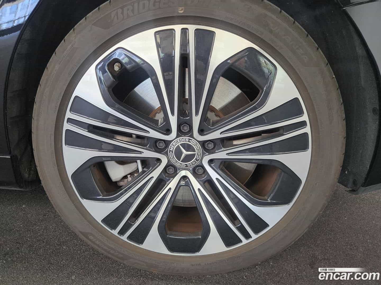 E-Class Mercedes-Benz 2025.7-OUTER-006