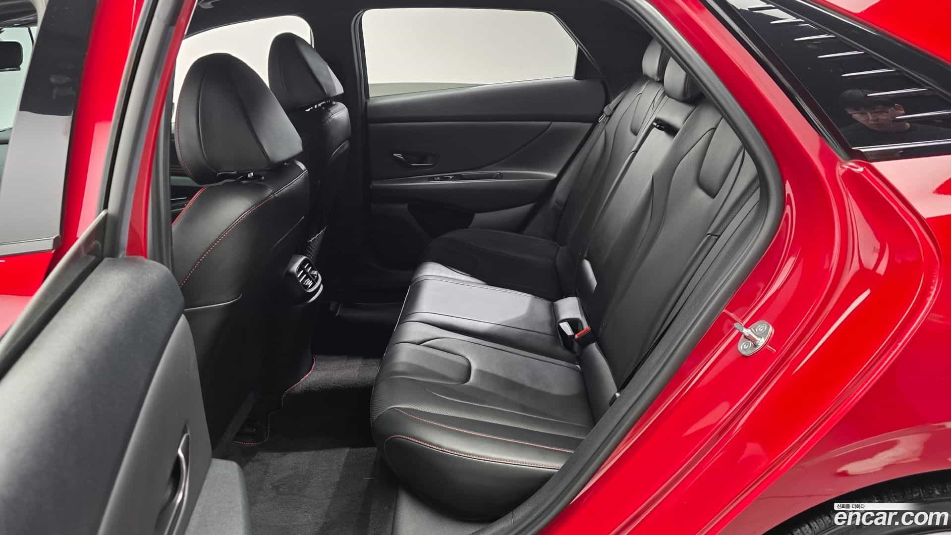 AVANTE Hyundai 2023.1-INNER-036