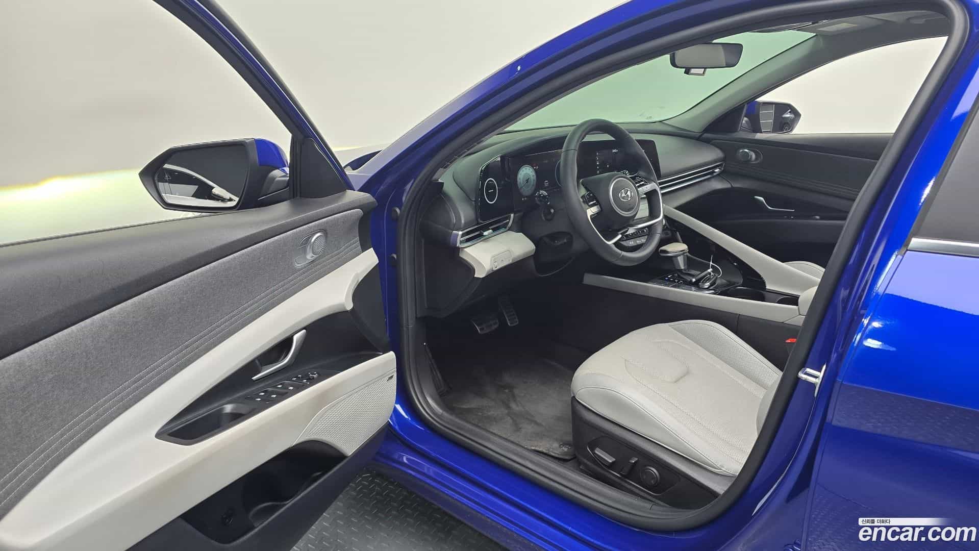 AVANTE Hyundai 2022.2-INNER-010