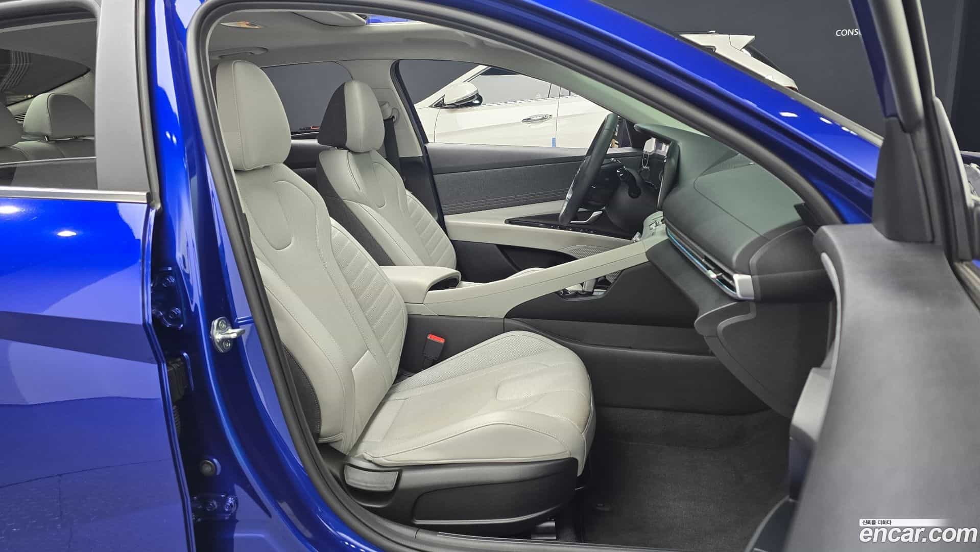 AVANTE Hyundai 2022.2-OPTION-015