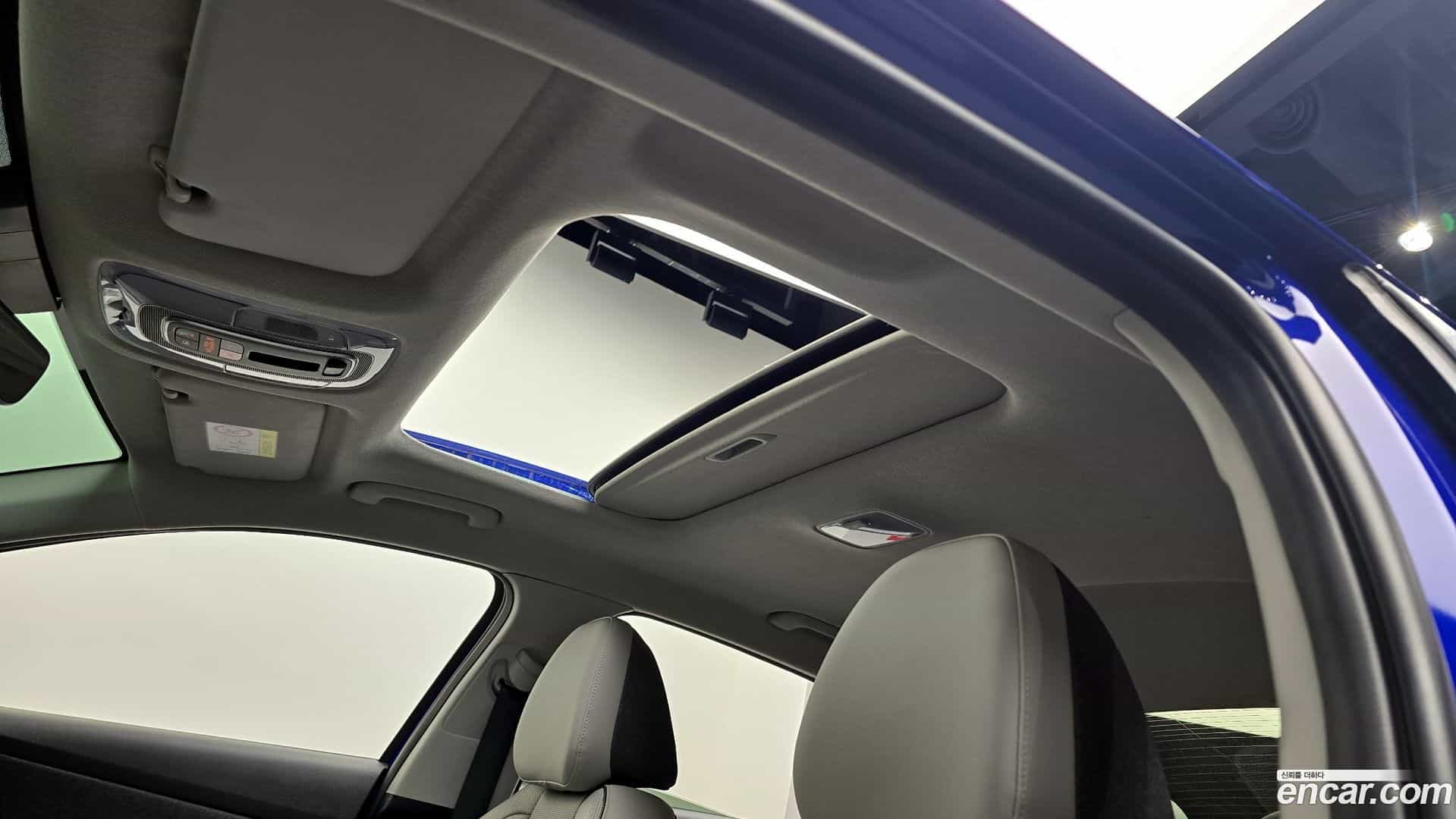 AVANTE Hyundai 2022.2-OPTION-023