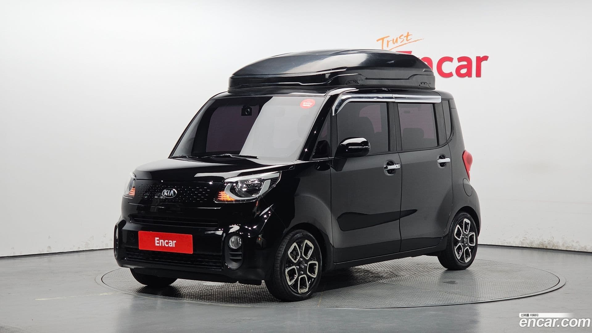 Main__Slider__Photo:RAY Kia 2019.4-0