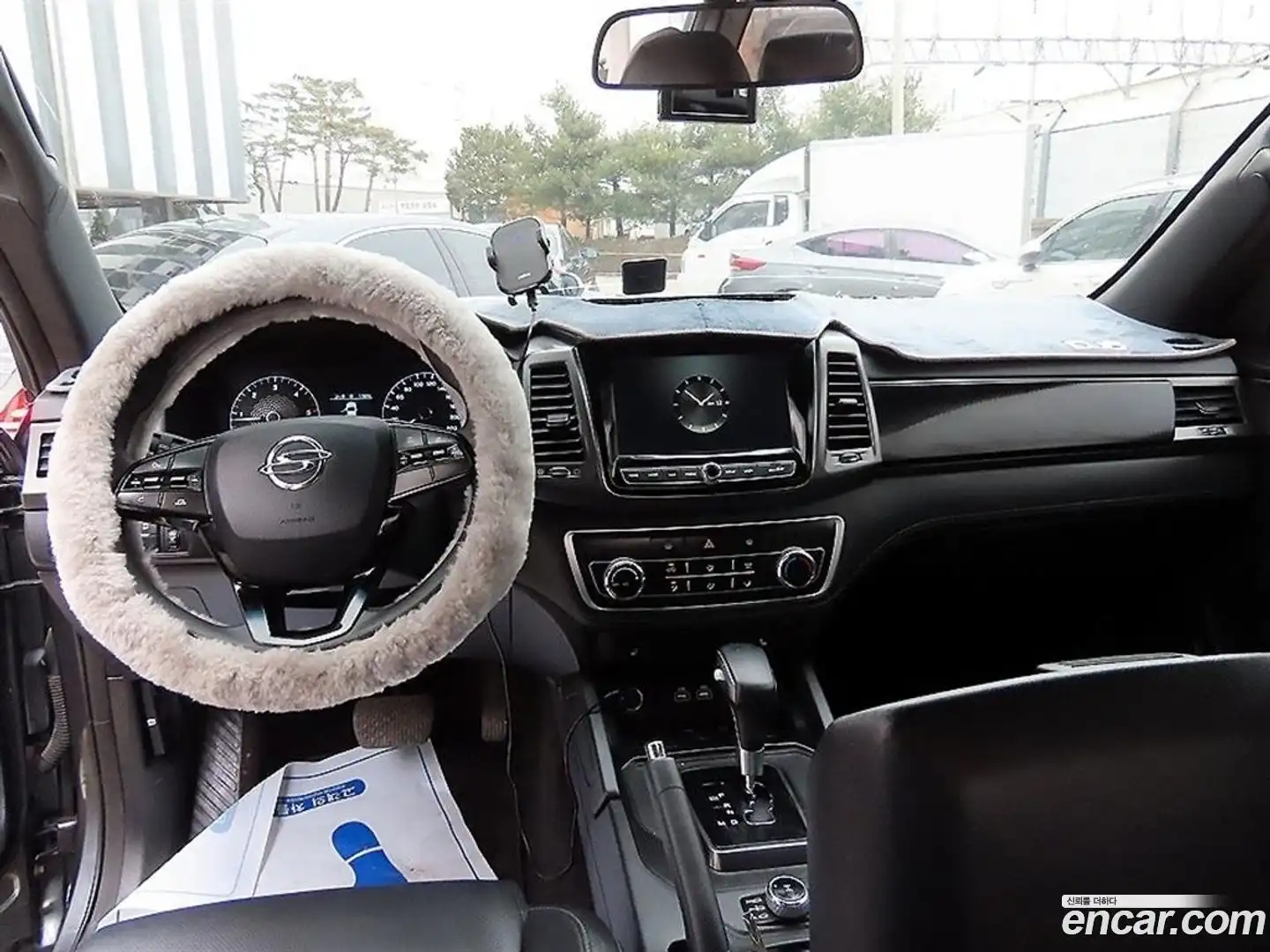 Rexton KG Mobility 2022.2-INNER-007