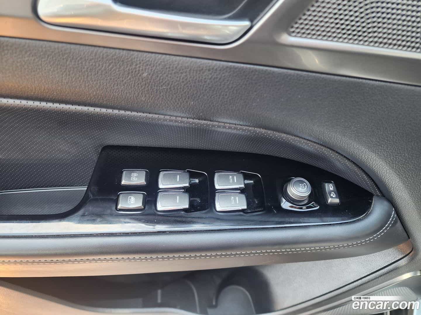 Rexton KG Mobility 2020.2-OPTION-016