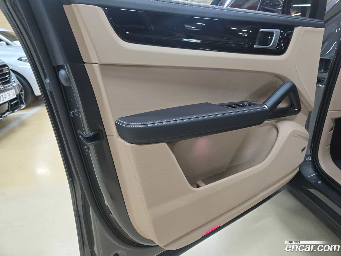 Cayenne Porsche 2020.7-INNER-010