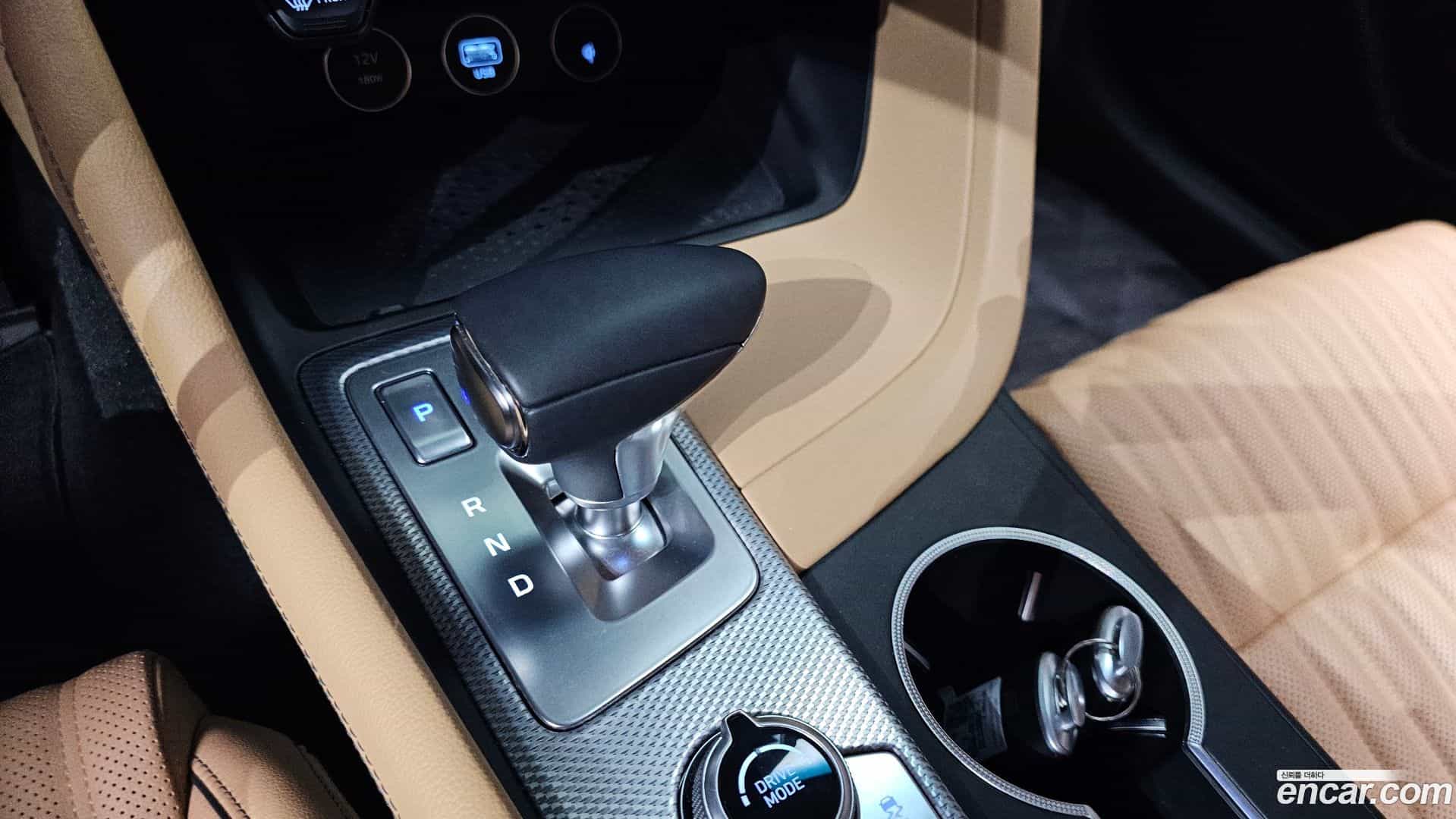 G70 Genesis 2022.11-INNER-009