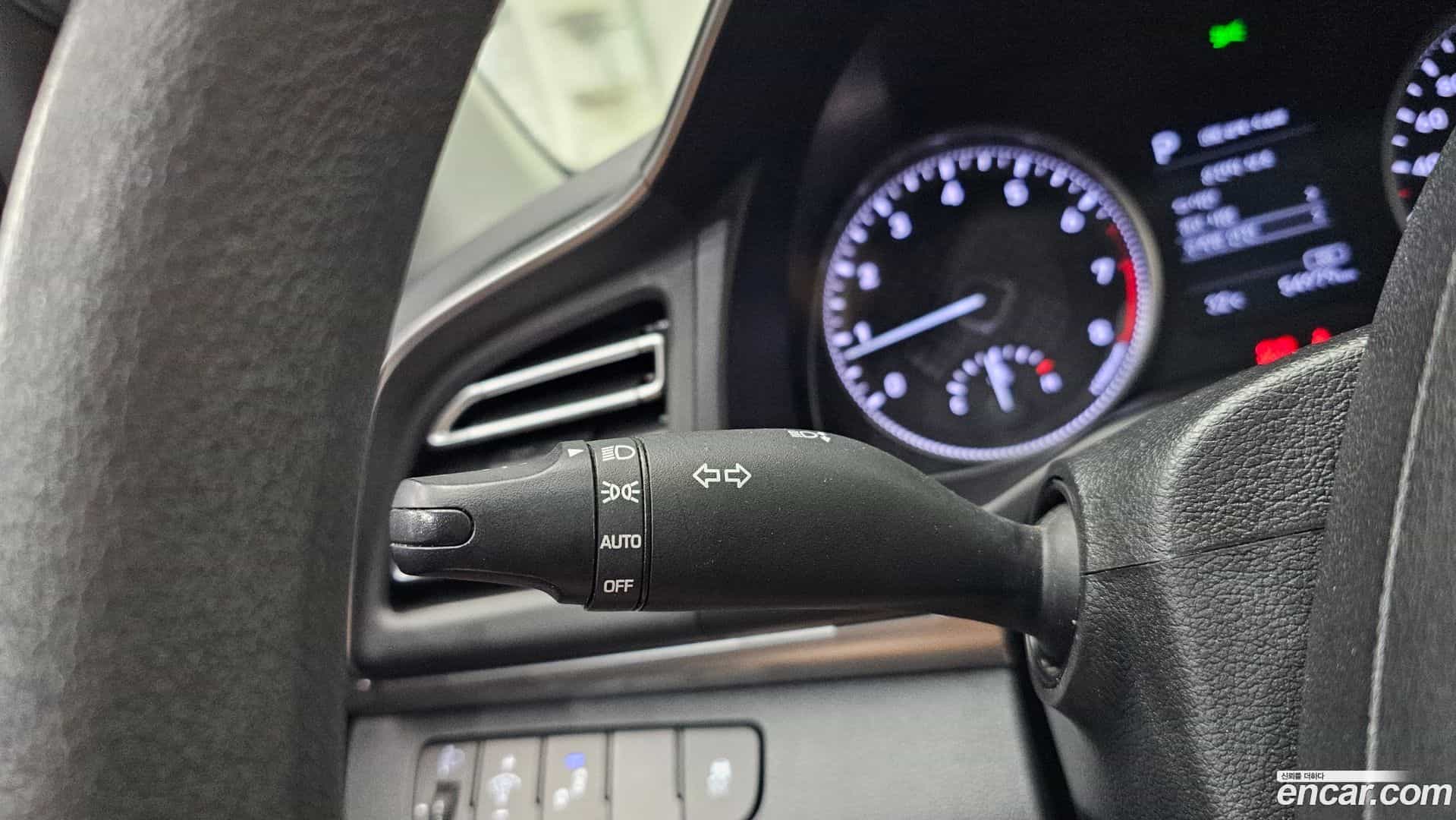 AVANTE Hyundai 2019.0-OPTION-022