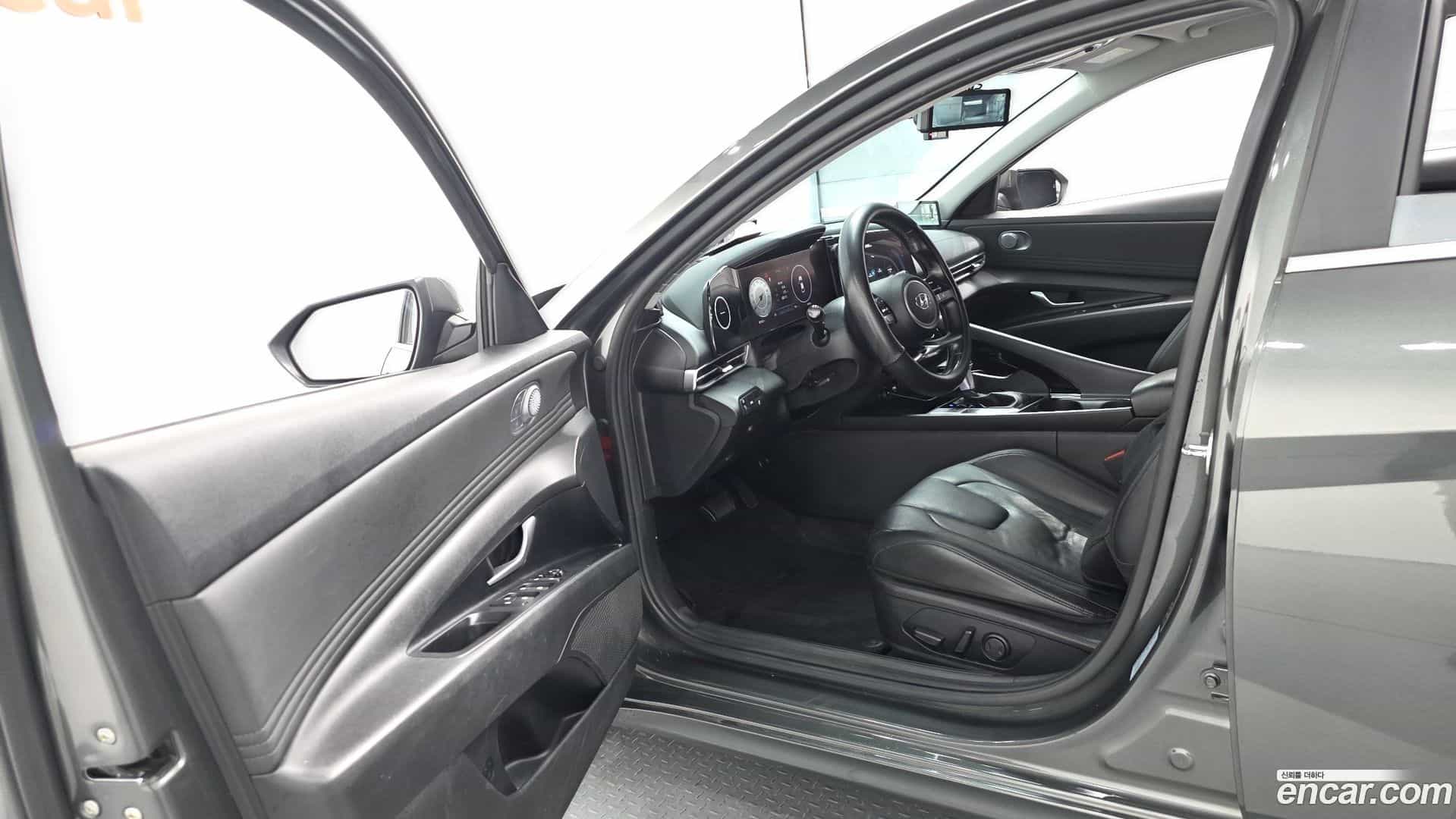 AVANTE Hyundai 2020.7-INNER-010