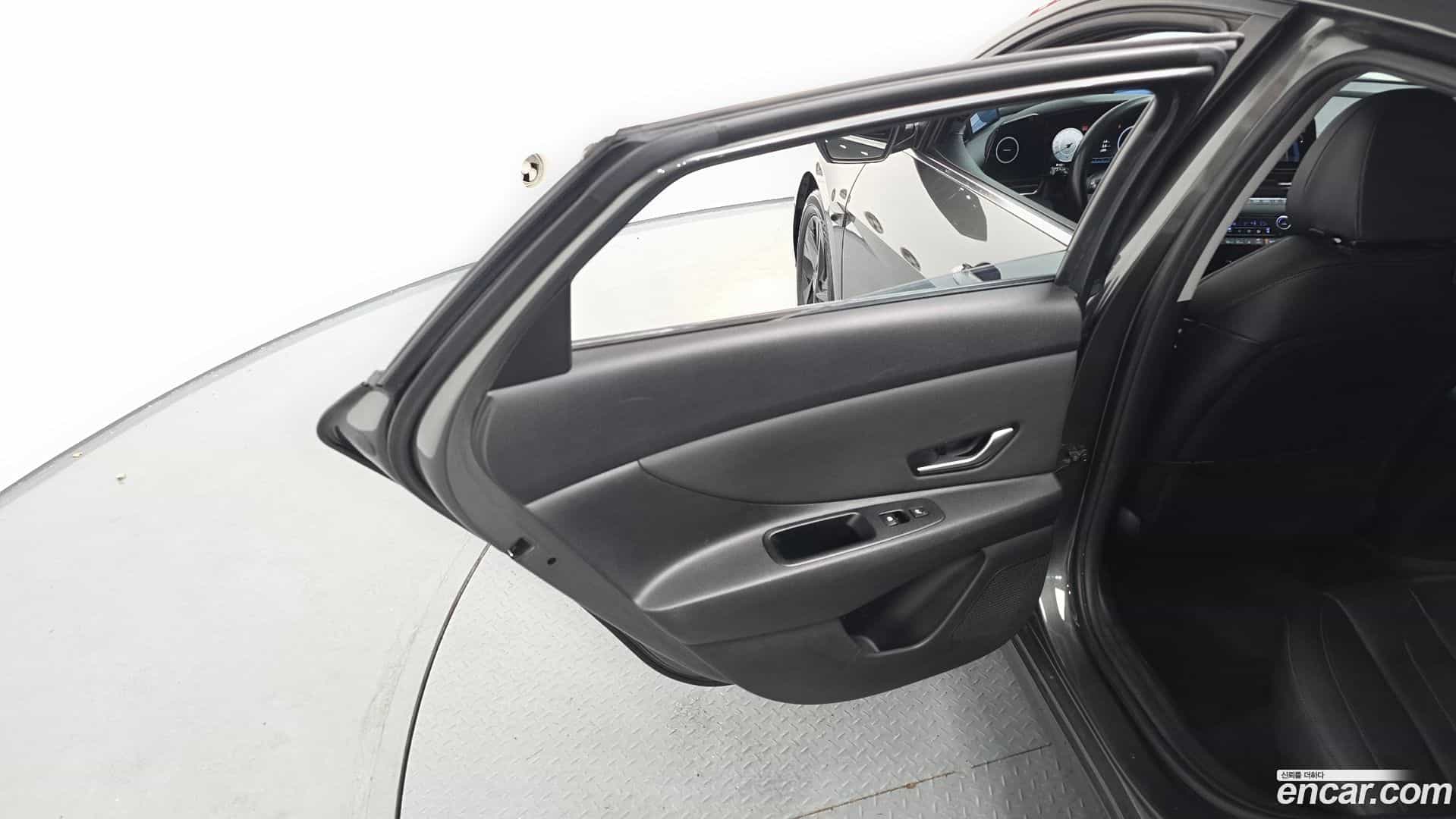 AVANTE Hyundai 2020.7-INNER-035