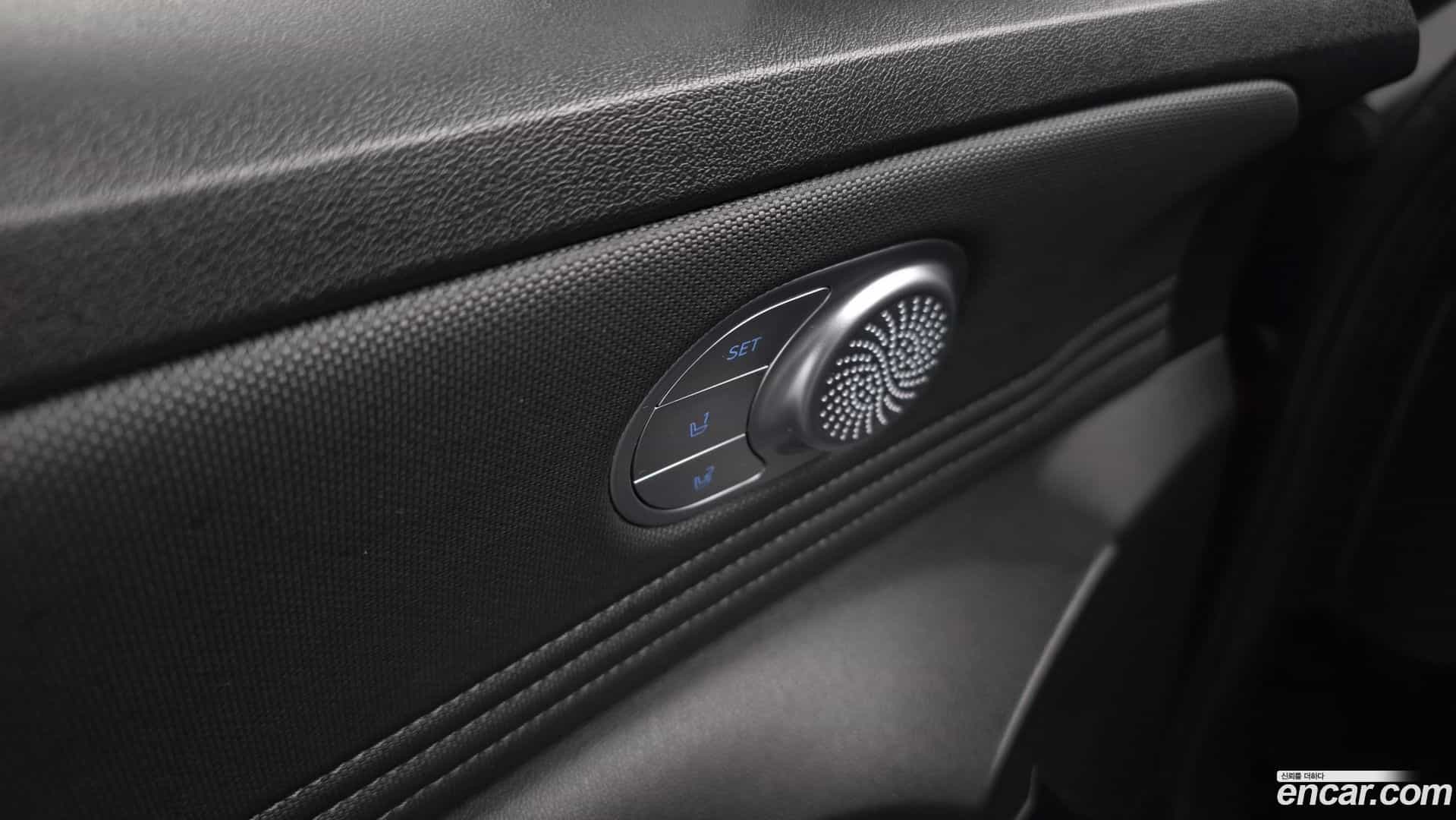 AVANTE Hyundai 2020.7-OPTION-046