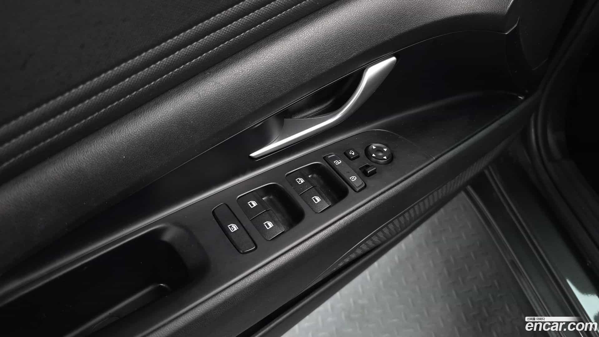 AVANTE Hyundai 2020.7-OPTION-048