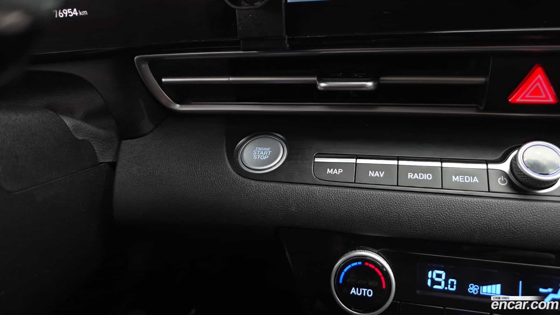 AVANTE Hyundai 2020.7-OPTION-054
