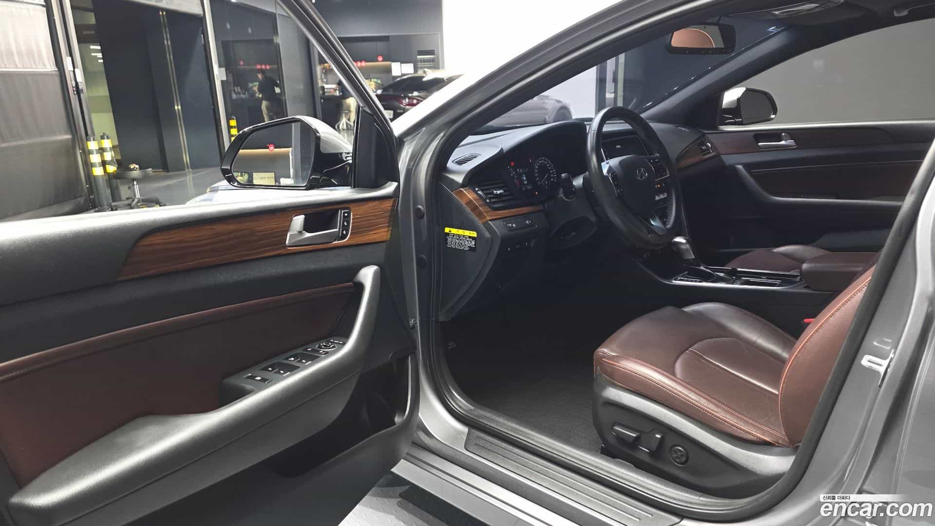 Sonata Hyundai 2017.10-INNER-010