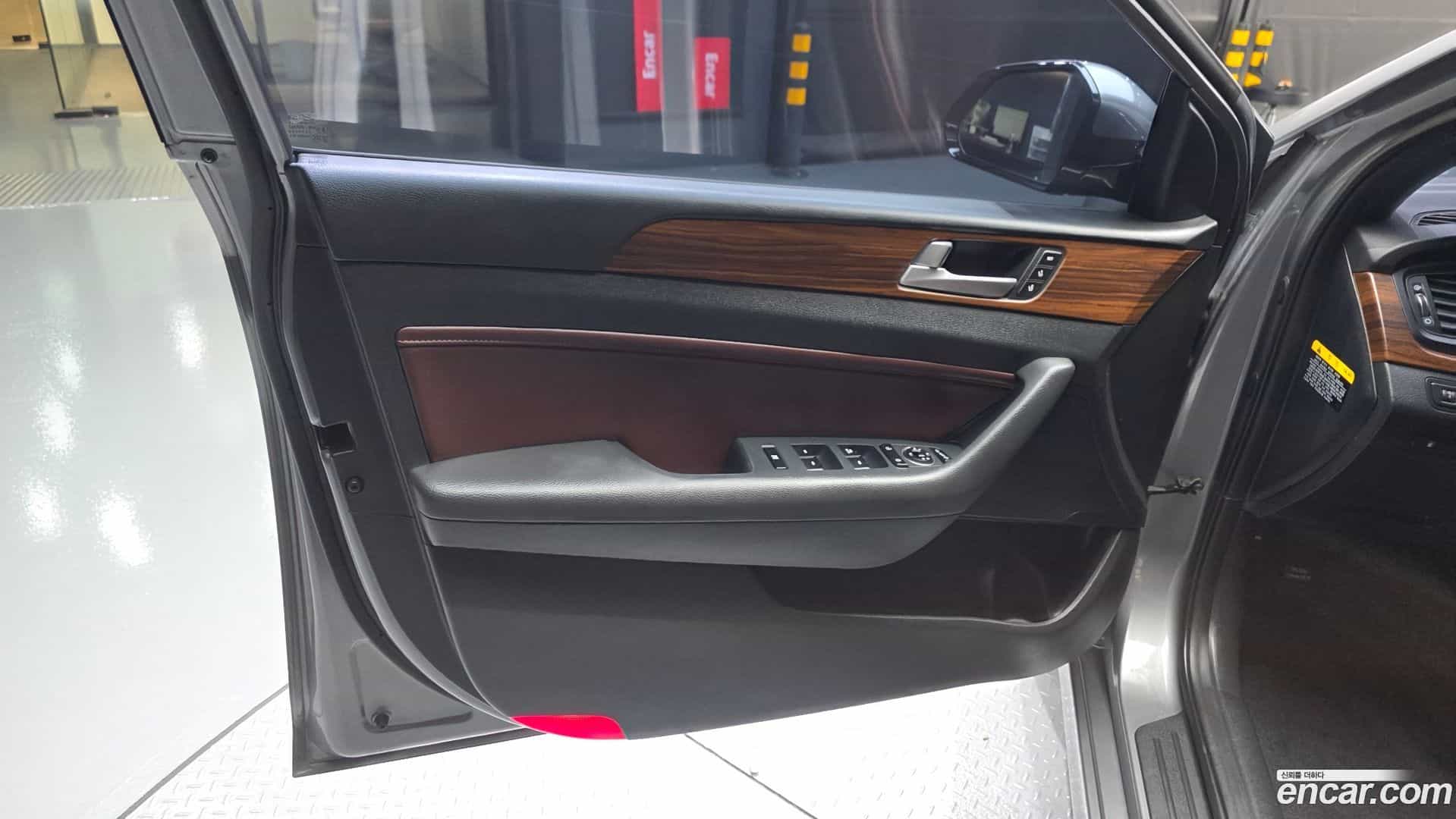 Sonata Hyundai 2017.10-INNER-035