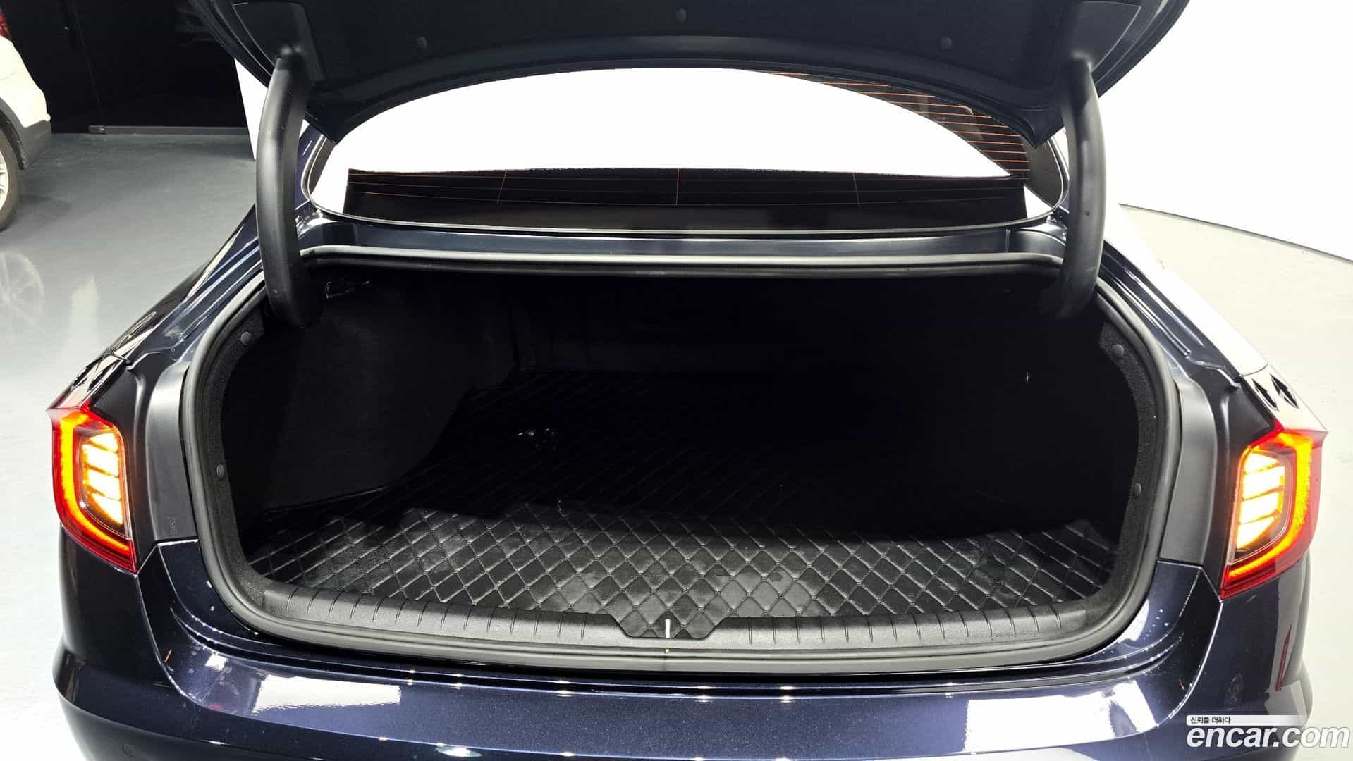Sonata Hyundai 2020.4-OPTION-043