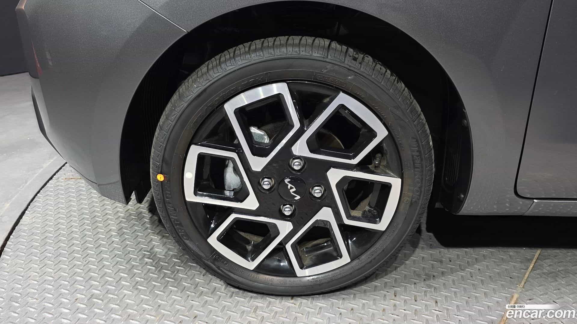 RAY Kia 2025.8-OUTER-005
