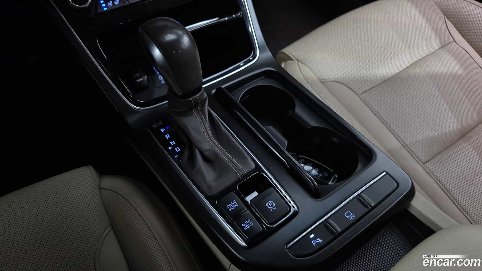 Grandeur Hyundai 2019.3-INNER-009