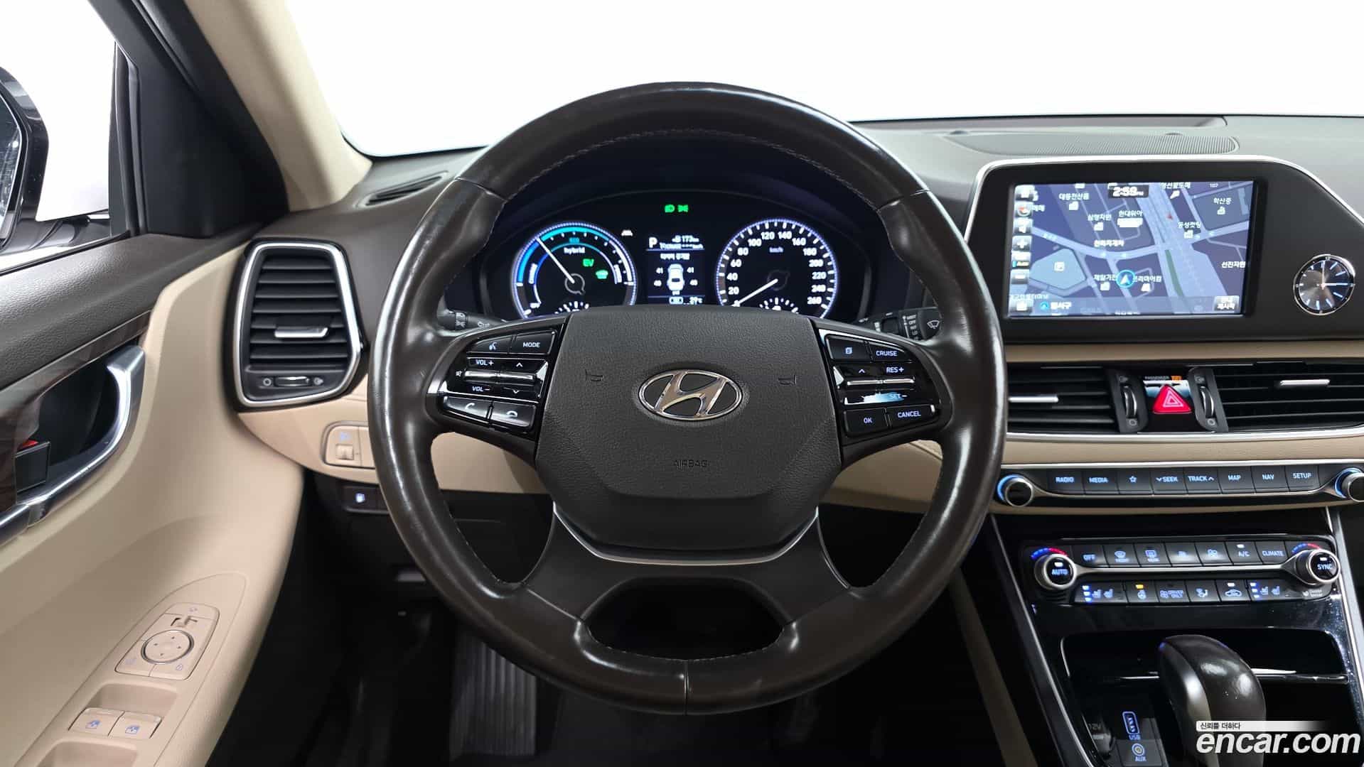 Grandeur Hyundai 2019.3-OPTION-016