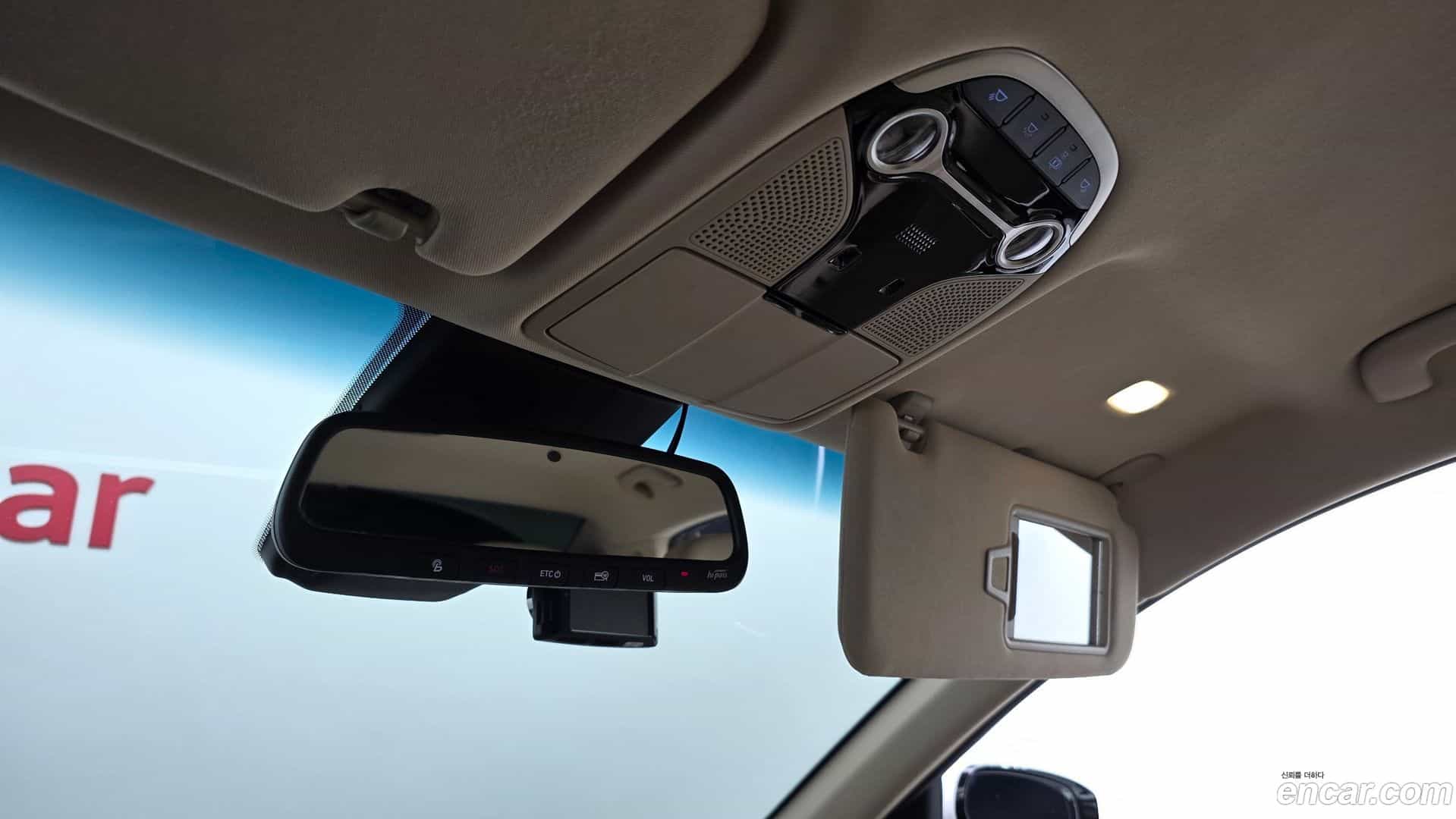Grandeur Hyundai 2019.3-OPTION-023